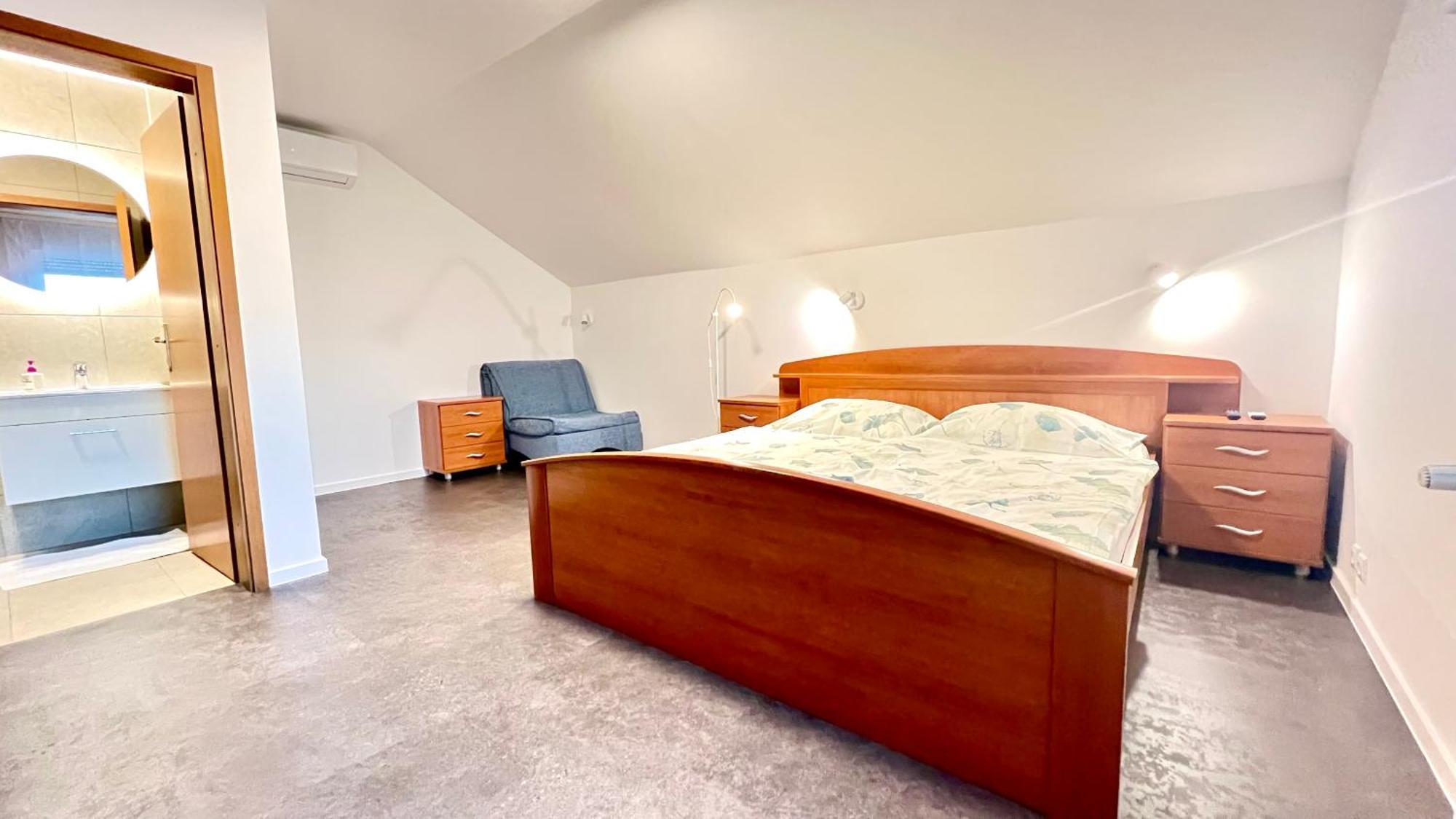 Stara Lipa Tasner Free Kitchen&Garage&Parking-Self Check In Hotel Марибор Стая снимка